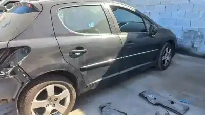 Veículo de Sucata peugeot 207 sport do ano 2010 alimentado 9hx