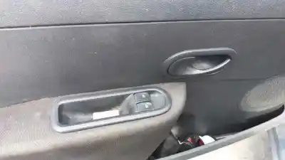 Veículo de Sucata renault clio iii authentique do ano 2009 alimentado k9k m7