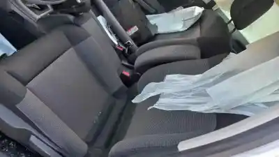 Здавання транспортного засобу citroen c4 cactus feel fine року 2015 потужний 9h06
