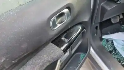 Здавання транспортного засобу citroen c4 cactus feel fine року 2015 потужний 9h06