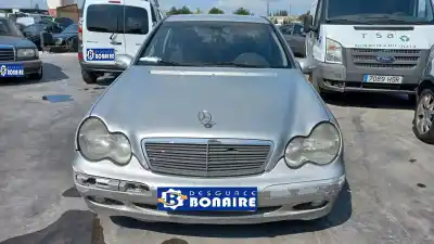 Vehículo de desguace MERCEDES CLASE C (W203) BERLINA 220 CDI (203.006) del año 2004 con motor 611 962