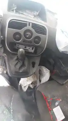 Veículo de Sucata renault kangoo expression do ano 2018 alimentado k9k e6