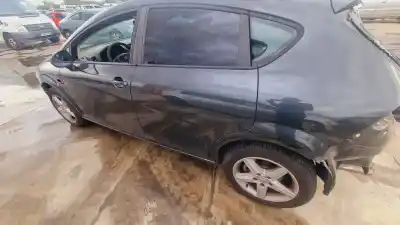 Veicolo di demolizione seat leon (1p1) reference dell'anno 2011 alimentato cax