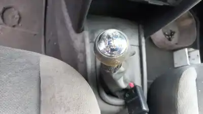 Veículo de Sucata peugeot 207 x-line do ano 2007 alimentado 8hz