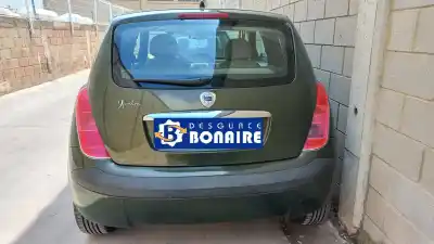 Veicolo di demolizione lancia ypsilon (101) 1.2 16v argento dell'anno 2004 alimentato 188a5000