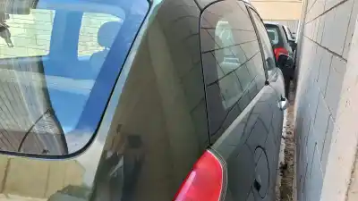 Veicolo di demolizione lancia ypsilon (101) 1.2 16v argento dell'anno 2004 alimentato 188a5000