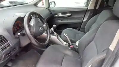 Veículo de Sucata toyota auris luna+ do ano 2008 alimentado 1nd