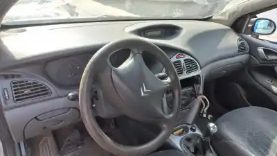 Veículo de Sucata citroen c5 berlina 2.0 hdi 90 x do ano 2001 alimentado rhy