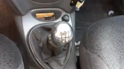 Veículo de Sucata citroen c5 berlina 2.0 hdi 90 x do ano 2001 alimentado rhy