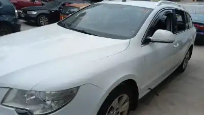 Здавання транспортного засобу skoda superb combi (3t5) ambition року 2012 потужний cff