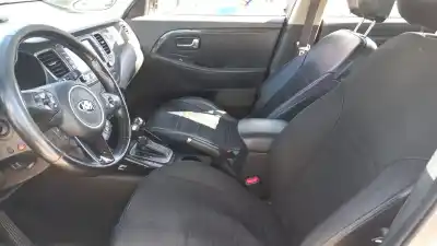 Veicolo di demolizione kia carens ( ) drive dell'anno 2018 alimentato d4fd