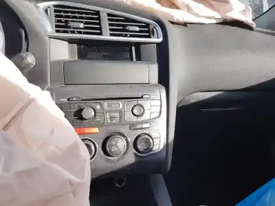 Veículo de Sucata citroen c4 lim. exclusive do ano 2012 alimentado 9h05