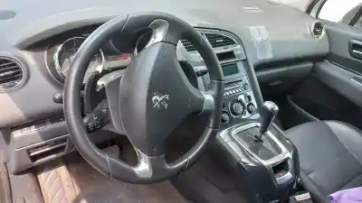 Veículo de Sucata peugeot 5008 active do ano 2015 alimentado 9h05