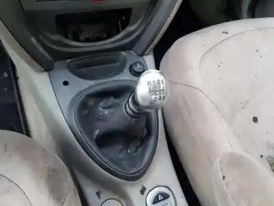 Veículo de Sucata citroen c5 berlina 2.0 exclusive do ano 2005 alimentado rhr