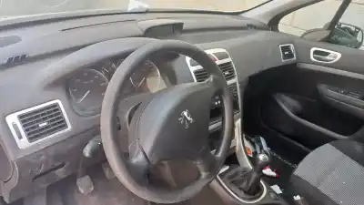 Veículo de Sucata peugeot 307 berlina (s2) x-line do ano 2006 alimentado 9hx