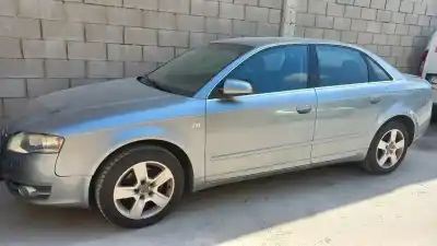 Véhicule à la ferraille audi a4 berlina (8e) 2.0 tdi de l'année 2005 alimenté blb