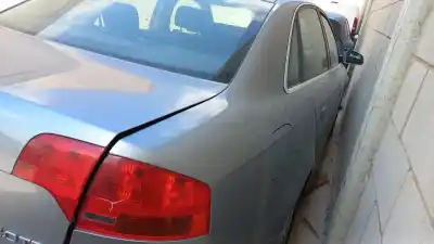 Véhicule à la ferraille audi a4 berlina (8e) 2.0 tdi de l'année 2005 alimenté blb