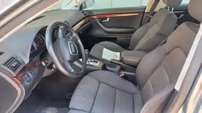 Véhicule à la ferraille audi a4 berlina (8e) 2.0 tdi de l'année 2005 alimenté blb