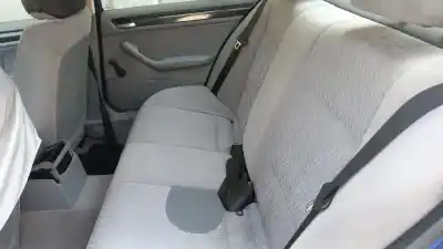 Veículo de Sucata bmw serie 3 berlina (e46) 316i do ano 2001 alimentado 19-4e-1