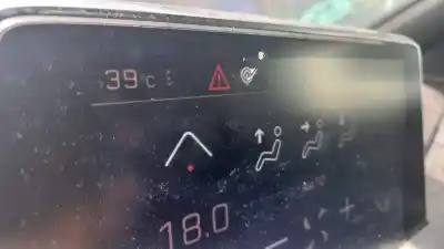 Veículo de Sucata peugeot 308 business line 130 do ano 2018 alimentado yh01