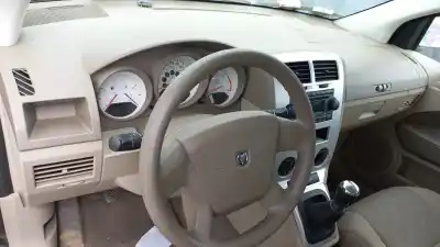 Véhicule à la ferraille dodge caliber s de l'année 2007 alimenté bsy + serial