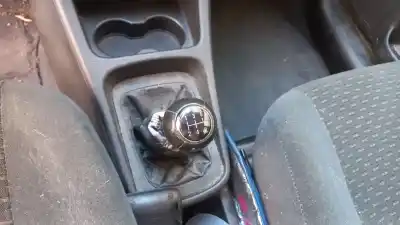 Veicolo di demolizione opel zafira a blue line dell'anno 2004 alimentato y22dtr