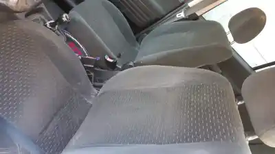 Veicolo di demolizione opel zafira a blue line dell'anno 2004 alimentato y22dtr