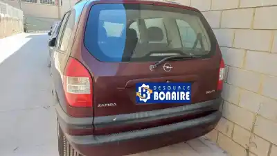 Veicolo di demolizione opel zafira a blue line dell'anno 2004 alimentato y22dtr