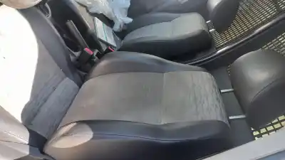 Здавання транспортного засобу volkswagen caddy ka/kb (2c) kombi року 2013 потужний cay