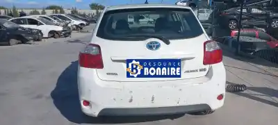 Sloopvoertuig toyota auris hybrid active van het jaar 2010 aangedreven 2zr