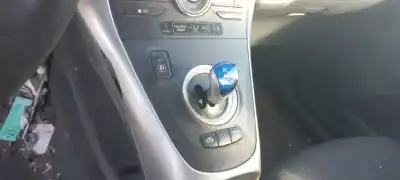 Sloopvoertuig toyota auris hybrid active van het jaar 2010 aangedreven 2zr