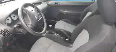 Veículo de Sucata peugeot 206 berlina x-line do ano 2003 alimentado kfw