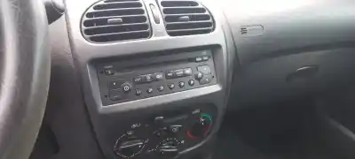 Veículo de Sucata peugeot 206 berlina x-line do ano 2003 alimentado kfw