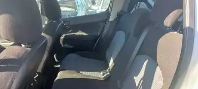 Veículo de Sucata peugeot 206 berlina x-line do ano 2003 alimentado 8hx