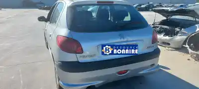 Veículo de Sucata peugeot 206 berlina x-line do ano 2003 alimentado 8hx