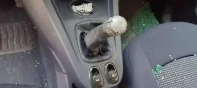 Veículo de Sucata peugeot 1007 sport do ano 2007 alimentado kfv