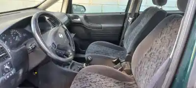 Veicolo di demolizione opel zafira a 2.0 comfort dell'anno 2000 alimentato 