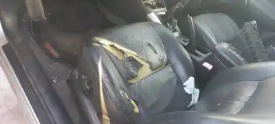 Veículo de Sucata toyota rav 4 (a2) 2.0 d4-d sol 4x4 (2003->) do ano 2006 alimentado 1cd-ftv