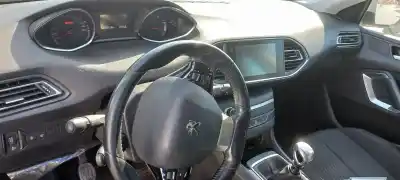 Veículo de Sucata peugeot 308 active do ano 2015 alimentado bh01