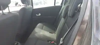 Veicolo di demolizione renault clio iii authentique dell'anno 2007 alimentato d4f d7