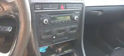 Veicolo di demolizione audi a4 berlina (8e) 2.0 tdi dell'anno 2006 alimentato bpw