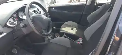 Veículo de Sucata peugeot 207 confort do ano 2009 alimentado kfv