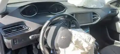 Veículo de Sucata peugeot 308 active do ano 2018 alimentado hn01