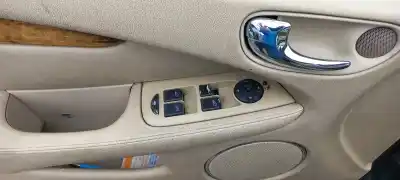 Veículo de Sucata jaguar x-type 2.0 d classic do ano 2004 alimentado 6b