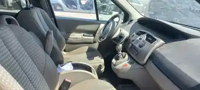 Veículo de Sucata renault scenic ii confort expression do ano 2005 alimentado k9kp7