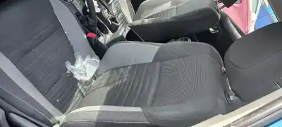 Véhicule à la ferraille toyota auris active de l'année 2016 alimenté 1nd