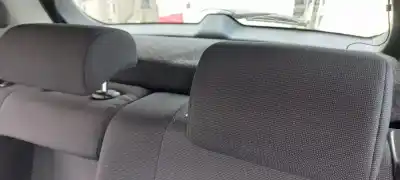 Véhicule à la ferraille toyota auris active de l'année 2016 alimenté 1nd