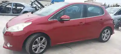Veículo de Sucata peugeot 208 active do ano 2012 alimentado 8f01