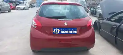 Veículo de Sucata peugeot 208 active do ano 2012 alimentado 8f01