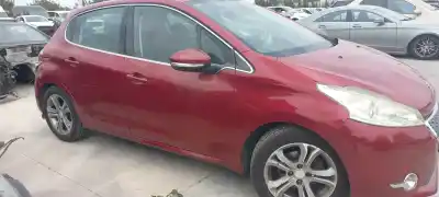 Veículo de Sucata peugeot 208 active do ano 2012 alimentado 8f01